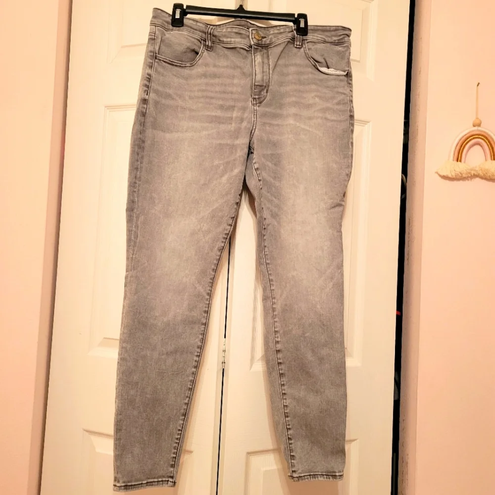 American Eagle Next Level Stretch Women's Gray Jeans
